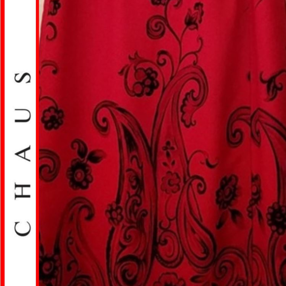 Elegant **Chaus* red with black motif pencil skirt